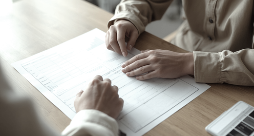 Débriefing pédagogique entre formateur et étudiant — JAANGU MED